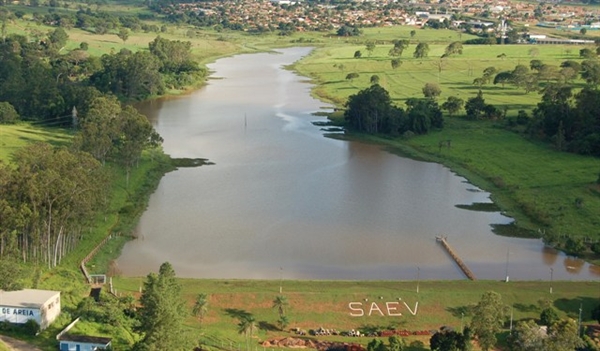 Capacidade de captação de água da represa da Saev Ambiental é de 8 mil m³/dia