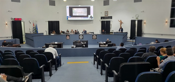 Câmara aprova ‘freio’ ao aumento nas passagens da circular em Votuporanga