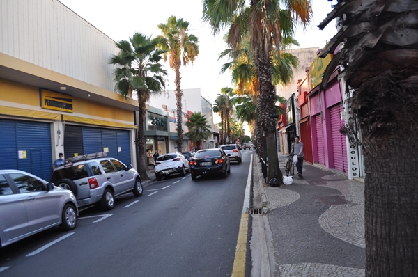 As atividades, comerciais e de serviços, poderão funcionar no período das 06h às 22h, por 10 horas, e não mais 8 horas como antes (Foto: A Cidade)