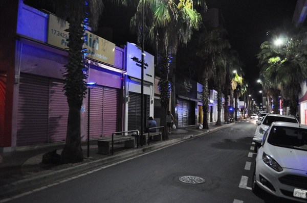 Estabelecimentos comerciais de Votuporanga terão que fechar as portas às 19h a partir de segunda (Foto: A Cidade)