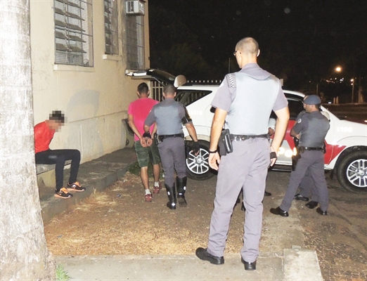 PM local prende suspeitos de latrocínio em MG