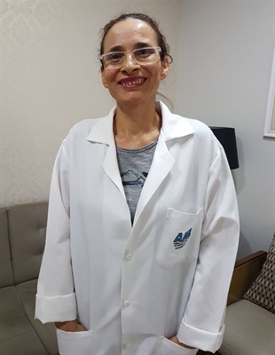 Dra. Regina Silvia Chaves de Lima (Santa Casa)