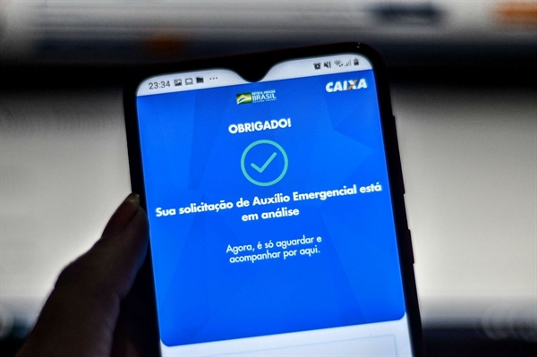 Mais de 32 milhões de brasileiros procuraram o auxílio 
