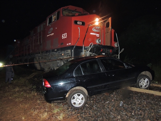 Com o trem em baixa velocidade, vítima sofreu ferimentos leves