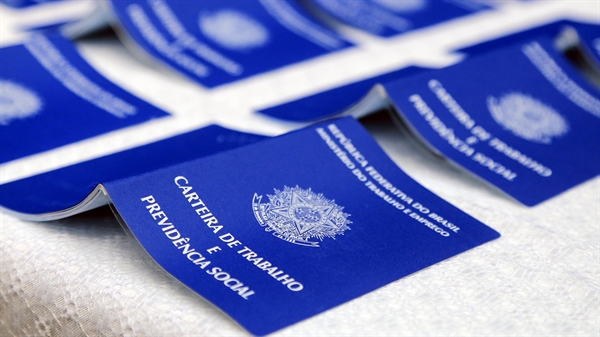 Setor da indústria encabeça a lista de saldo positivo de vagas em Votuporanga (Foto: Valdecir Galor/SMCS)