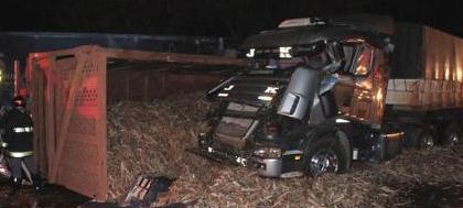 Acidente em Penápolis deixa 10 mortos e 5 feridos