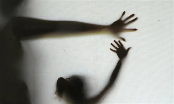 Abuso infantil é qualquer ato ou omissão que cause dano físico, psicológico, moral ou sexual a uma criança ou adolescente  (Foto: Elza Fiuza/Arquivo Agência Brasil)