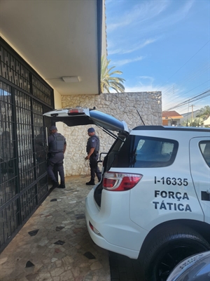 A polícia prendeu ontem o professor de música condenado pela justiça, em todas as instâncias, por abusar de uma aluna (Foto: Divulgação)