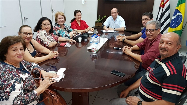 Participaram do encontro alguns membros da diretoria executiva da Subsede Votuporanga empossados em julho para o triênio 2017 a 2020 (Foto: Divulgação/Prefeitura de Votuporanga)