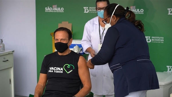 O governador já está imunizado com as duas doses da vacina contra a Covid (Foto: Reprodução Governo do Estado)