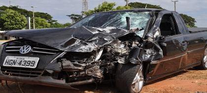 Homem morre e seis ficam feridos em colisões