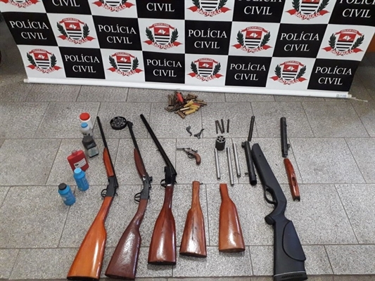 Homem é preso suspeito de fabricar e vender armas clandestinas em Catanduva — Foto: Arquivo Pessoal