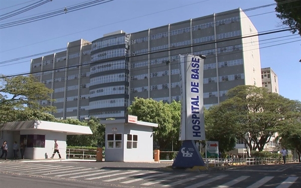 Idoso estava internado no Hospital de Base de Rio Preto — Foto: Reprodução/ TV TEM