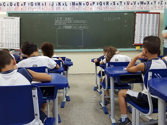 Em 2018, cerca de 8 mil alunos serão beneficiados com o kit escolar (Foto: Divulgação/Santa Casa)