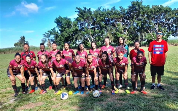 A equipe de futebol feminino de Votuporanga irá disputar o Campeonato Paulista Sub-17 a partir do dia 30 de outubro (Foto: Reprodução)