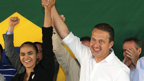 Eduardo Campos ao lado da ex-ministra Marina Silva em 2013, em Brasília 