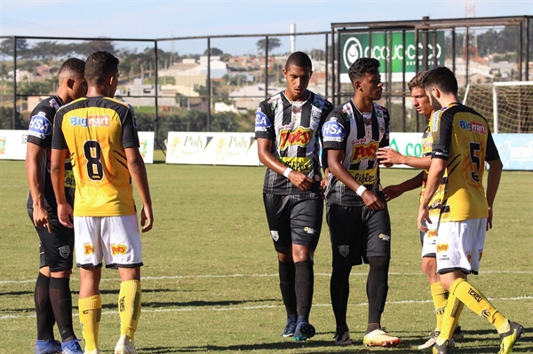 O time sub-20 da Votuporanguense volta a jogar pelo Campeonato Paulista da categoria (Foto:  Rafael Bento/CAV)
