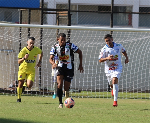 A Votuporanguense está com a reapresentação marcada para a próxima segunda-feira (26) onde iniciará a pré-temporada para a Copa Paulista  (Foto: Rafael Bento/CAV)