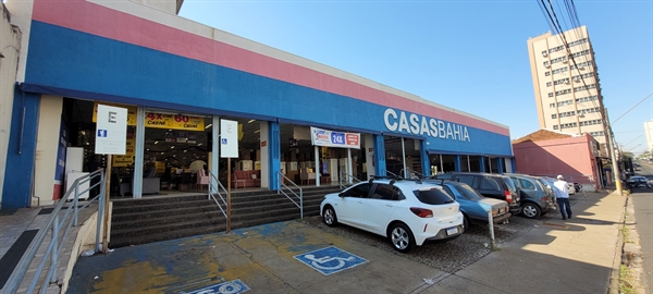 Casas Bahia fecha 298 lojas no Brasil, mas unidade de Votuporanga continuará aberta