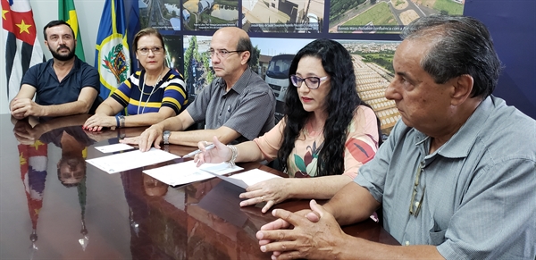 Nesta segunda etapa, o município receberá 50 novas placas distribuídas em 20 pontos (Divulgação/Prefeitura de Votuporanga)