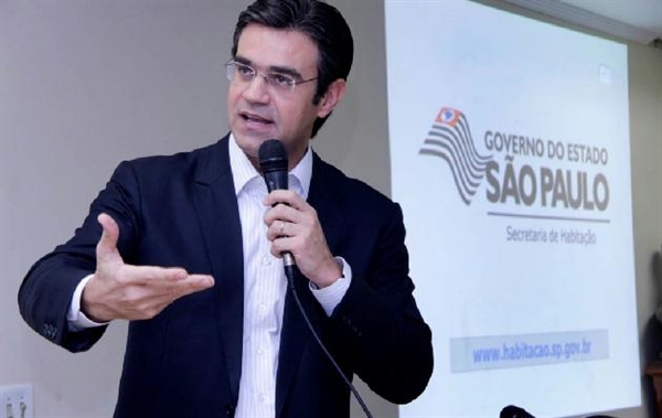Rodrigo Garcia é o secretário de Estado de Habitação; há dois empreendimentos na cidade