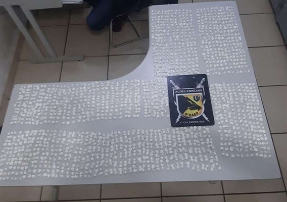 Porções de cocaína foram apreendidas em Rio Preto — Foto: Divulgação/Polícia Militar