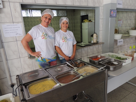  Alimentação de qualidade e preparada com muito carinho é oferecida aos competidores diariamente (Foto: Divulgação/Prefeitura de Votuporanga)