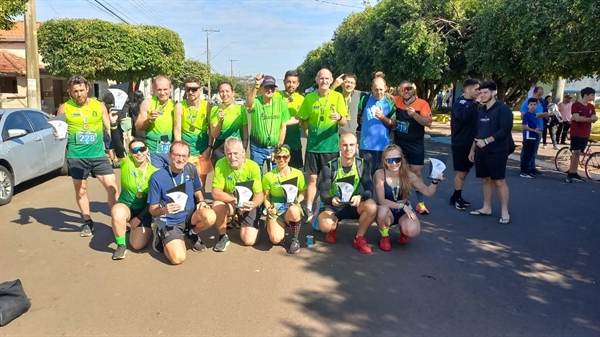Atletas de Votuporanga participam de corrida na região (Foto: Divulgação)