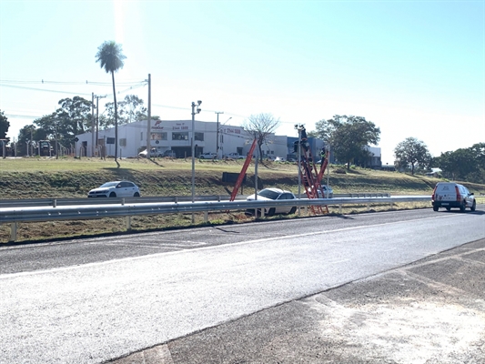 Agora, 15 dos 14 radares instalados na rodovia Euclides da Cunha já estão oficialmente ativos e multando motoristas (Foto: CidadãoNet)