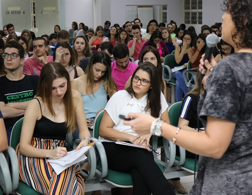 O encontro contou com palestras que abordaram desde a atualização profissional até aos casos clínicos (Foto: Divulgação/Unifev)