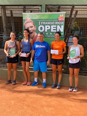 1º Frango Rico Open Feminino reuniu tenistas de alto nível nas quadras do Votuporanga Clube (Foto: Takashi Imai)