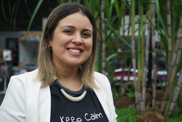 A palestrante, Michelli Freitas, é pedagoga, analista do comportamento,psicopedagoga clínica e institucional (Foto: Valente Comunicação)