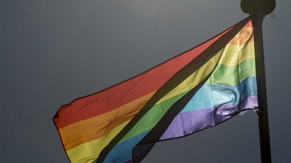 Justiça gera polêmica: permite tratar homossexualidade como doença