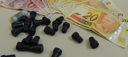 Força Tática da PM prende rapaz com cocaína