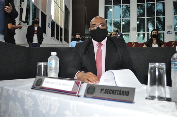 Thiago Gualberto cobrou e logo recebeu uma resposta positiva do líder de governo sobre a realização do mutirão de exames (Foto: A Cidade)