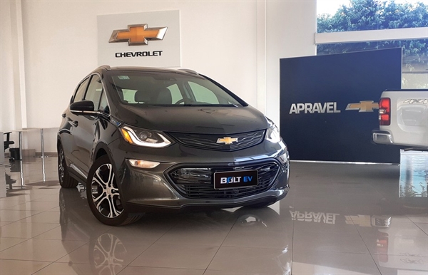 Bolt EV, o novo carro 100% elétrico da Chevrolet já está na Apravel, em Votuporanga (Foto: Divulgação/Apravel)