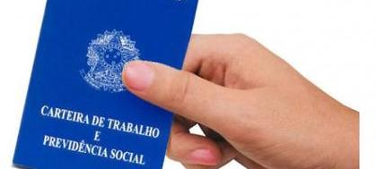 Desemprego fecha julho em 6%