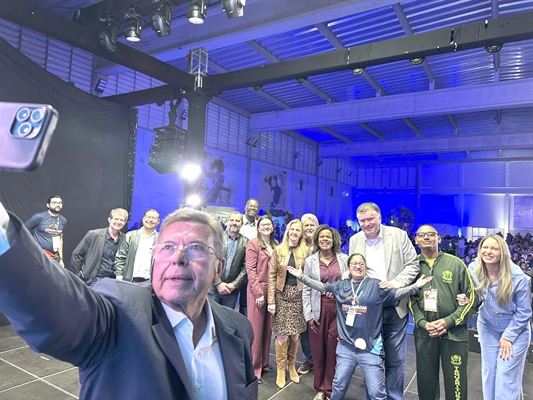 Deputado Carlão sentiu o golpe provocado pelo cancelamento da visita do governador. Já estão dizendo que a culpa é do deputado Danilo Campetti, que deu o troco. (Foto: Assessoria)