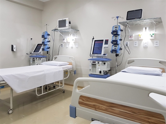 Hospital tem enfrentado uma série de desafios durante a pandemia, dentre eles a superlotação e o aumento dos custos com medicamentos (Foto: Santa Casa)