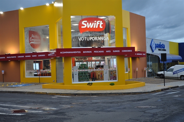 Dentre as empresas que abriram as portas em Votuporanga está a Swift uma grande empresa do ramo varejista de carnes (Foto: A Cidade)