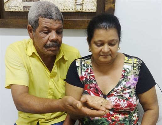 Moradora de Cardoso faz doação à Santa Casa de Votuporanga