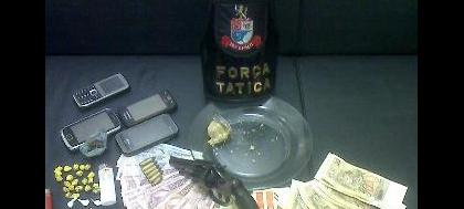 Força Tática fecha comércio de drogas no Pró-povo
