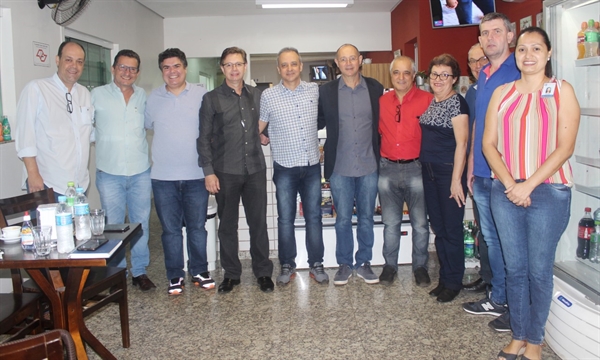 A comitiva visitou diversos setores (Foto: Santa Casa)