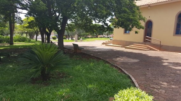 Um idoso de 64 anos foi linchado depois de tentar estuprar uma criança de 6 anos neste último domingo (19), em uma praça pública de Potirendaba (Foto: Divulgação)