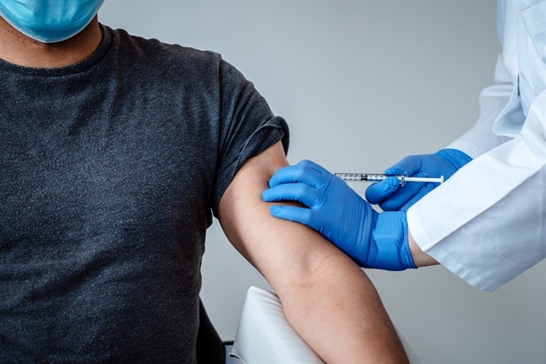 Vacina contra a Covid — (Foto: REUTERS) 