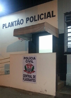 O indivíduo foi conduzido para a Central de Flagrantes Foto: Divulgação/Polícia Militar