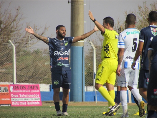 A partida equilibrada entre Fefecê e Matonense decretou um 1 a 1, na estreia da “Arena Flash”, em Fernandópolis  (Foto: Cimar Araújo)