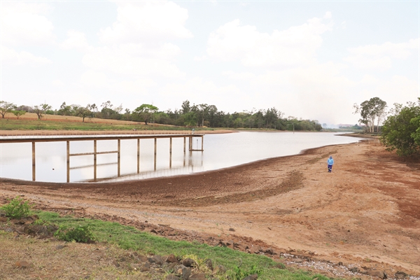 O nível da Represa Municipal “Prefeito Luiz De Haro” está muito baixo (Prefeitura de Votuporanga)