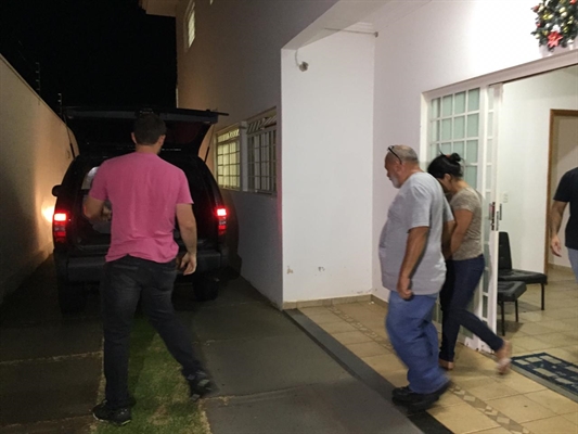 A mulher foi presa pela DIG de Votuporanga na última segunda-feira (17) após confessar que teria agredido e matado o filho Diogo Lima Moreira (Foto: Gabriele Reginaldo/A Cidade)