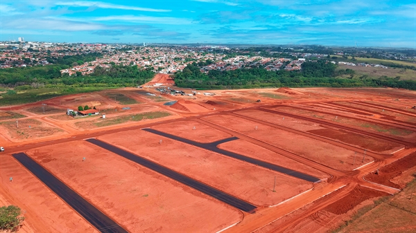 Com mais de 600 terrenos, entre residenciais e comerciais, o Parque Eplatz está localizado na valorizada região do Pozzobon, ao lado do bairro Colinas (Foto: Divulgação)